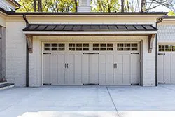 Metro Garage Door Repair Service Roseville, MI 586-580-4267 - garage-doors-side